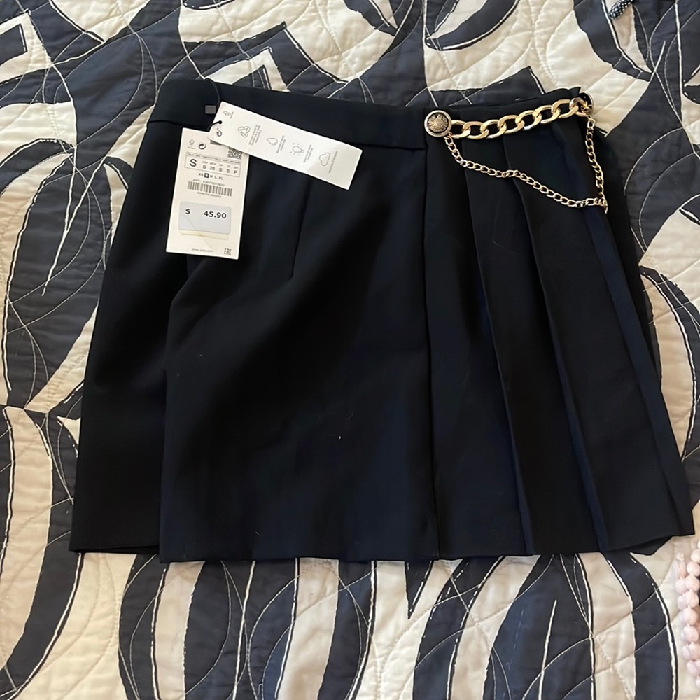 NWT Zara Skort